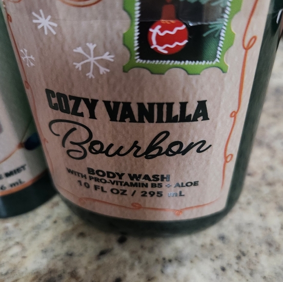 NWT Bath and Body Works "Cozy Vanilla Bourbon" Body Bundle - Picture 4 of 4